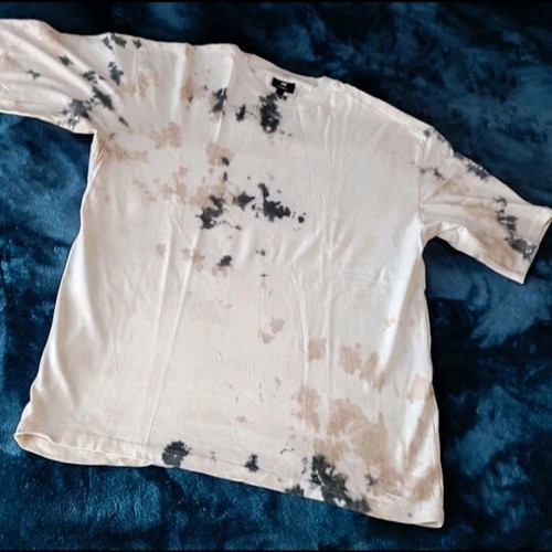 H&M beige T-shirt medium with Angelo Barretta men's bracelet gift