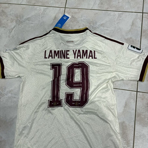 Lamine Yamal Spain Away Jersey used, size large
