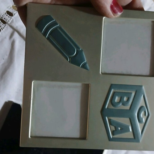 Photo frame set used without damage
