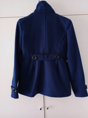 Coat size Medium new, blue