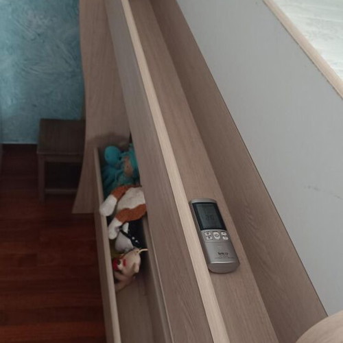Roomy bunk bed with 2 single beds, storage drawer and ladder like new