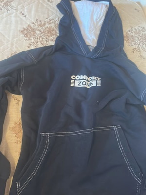 Fun Strike sweatshirt dark blue like new for boy age 10