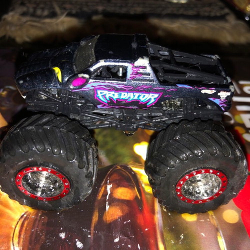 Monster truck like new
