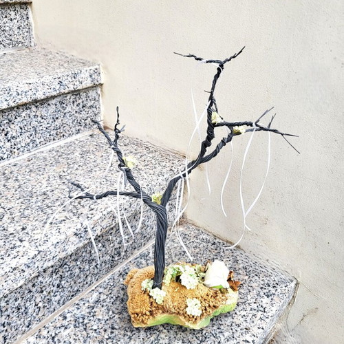 Handmade decorative tree like new wire art with stone base