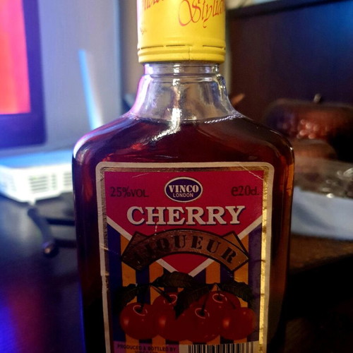 Vinco London Cherry Liqueur vintage sealed