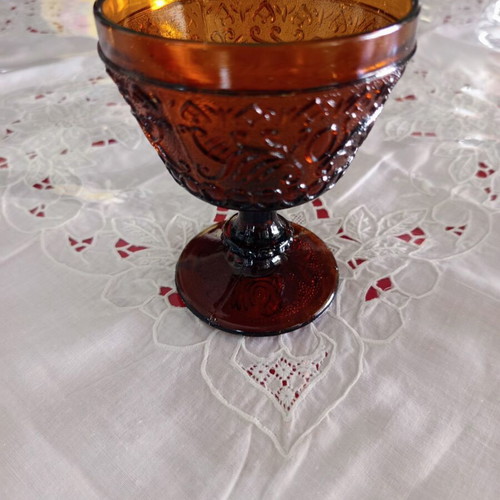 Vintage Amber glass tumbler with embossed patterns like new