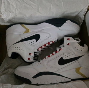 NIKE AIR FLIGHT LITE MID OLYMPIC