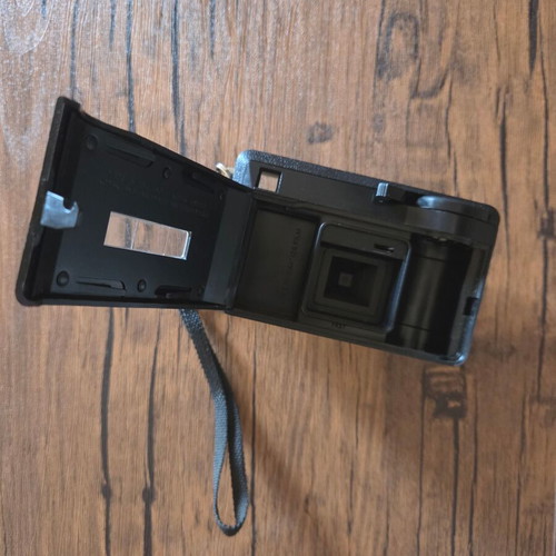 Kodak Instamatic 76X camera used