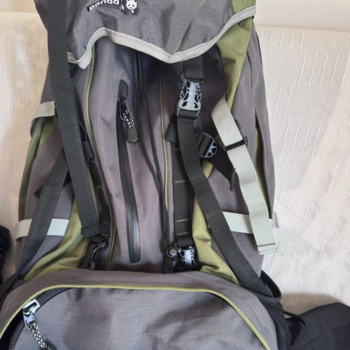 Panda hiking backpack 85L like new