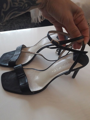 Box Now leather sandals like new, size 36
