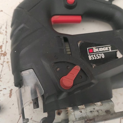 Electric jigsaw used with broken part