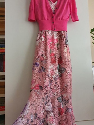 Lace dress with flowers size S new, multicolor