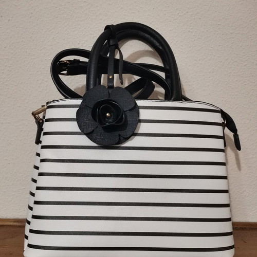 Dancing Days by Banned bag retro style like new, shoulder black-white