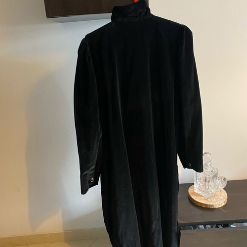 Vintage black velvet coat used A-Style