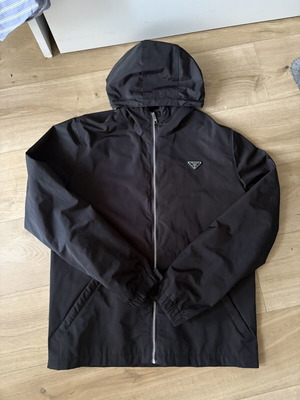 Prada Windbreaker νούμερο M σαν καινούργιο, μαύρο