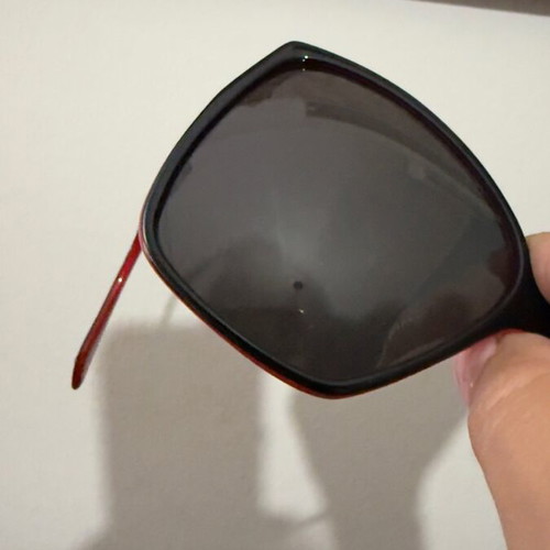 Moschino vintage sunglasses like new, black and red