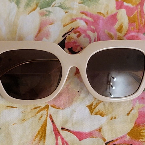 Sunglasses, beige and gold
