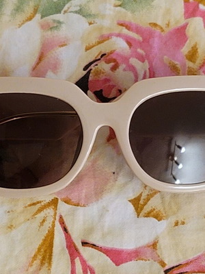 Sunglasses, beige and gold
