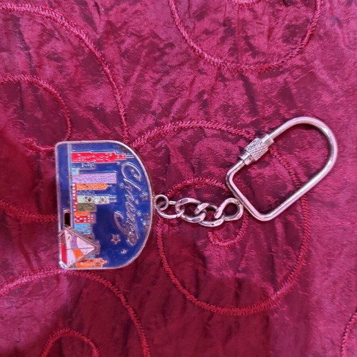 Keychains set of 4 pieces new and used