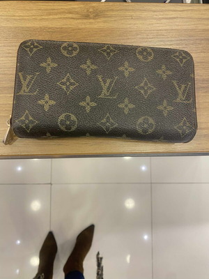 Louis Vuitton double zipper monogram wallet used, brown