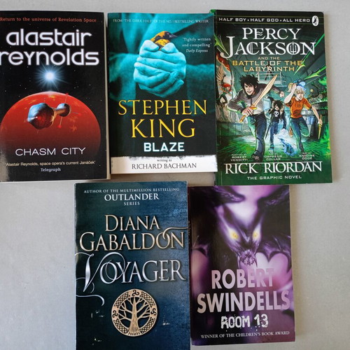 Foreign language books used, bundle