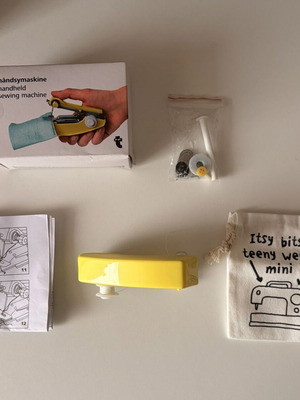 Mini handheld sewing machine Tiger new with accessories