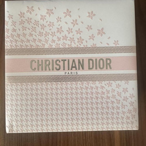 Christian Dior Paris paper gift box with floral design