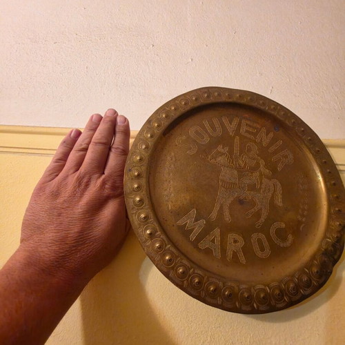 Bronze souvenir plate Morocco