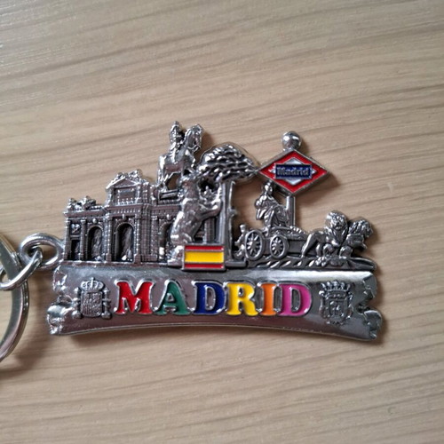 Madrid keychain new, multicolored and silver