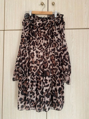 Animal print dress like new, one size