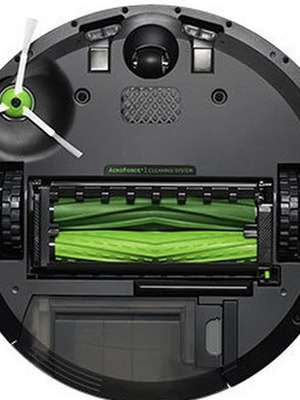Roomba e5 robot vacuum like new