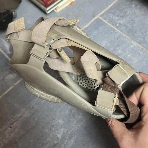 Gas mask used in very good condition