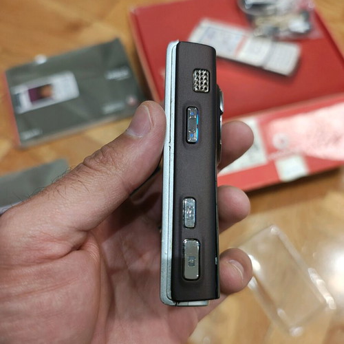 Nokia N95 used with crack and loose cover