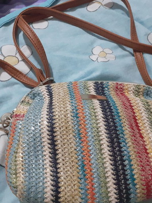 Knitted multicolor shoulder bag like new