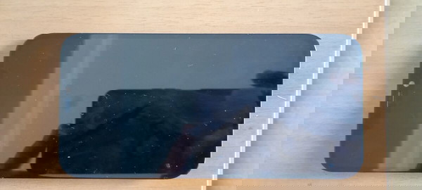 iPhone 12 οθόνη.