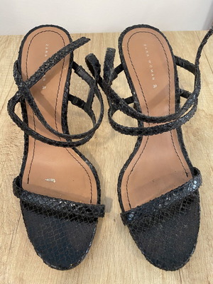 Zara black snake-style sandals size 39 used