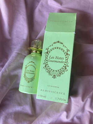 Reminiscence Les Notes Gourmandes Heliotrope Eau de Parfum 50 ml used with box