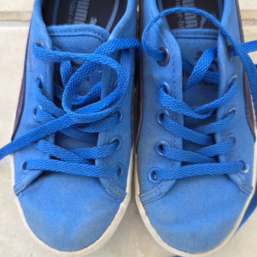 Puma sneakers blue size 28 used for boys