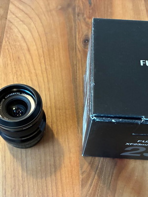 Fujinon XF23mm F2 R WR lens like new