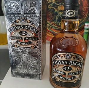 Whisky chivas 12