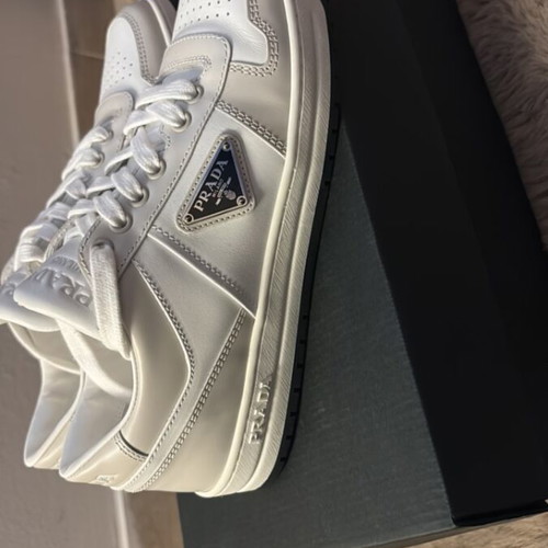 Prada sneakers like new, size 39.5, white and beige