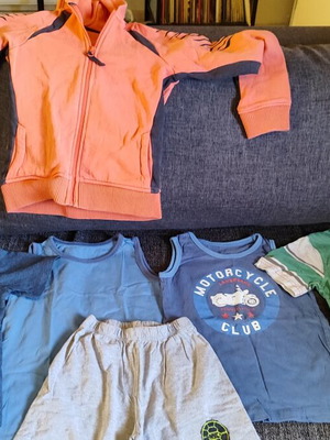 Boys' clothes used, 4 t-shirts, 1 shorts and 1 Marks n Spenser zip-up hoodie, age 6-7