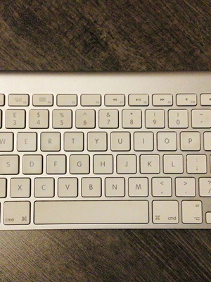 Ασυρματο πληκτρολόγιο Apple μεταχειρισμένο, πλήρως λειτουργικό