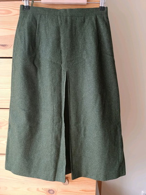 Vintage wool skirt custom made, green