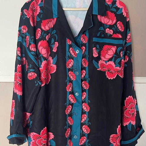 Karavan Petunia women's shirt like new, multicolor, one size