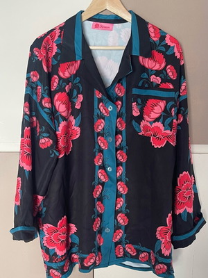 Karavan Petunia women's shirt like new, multicolor, one size