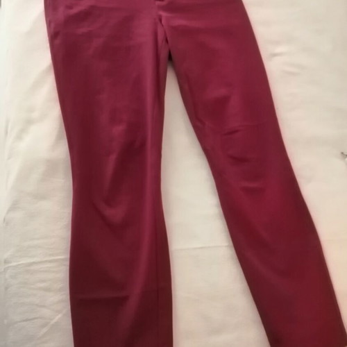 Gap women's pants burgundy like new, size 4R