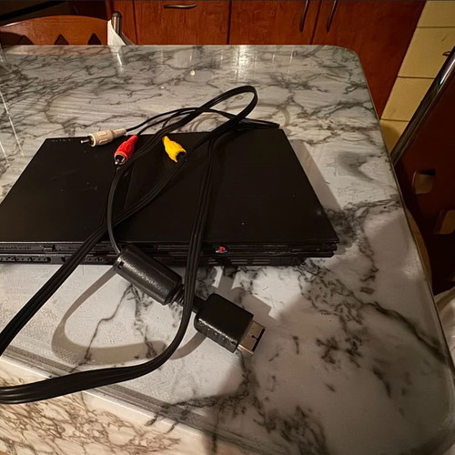 PlayStation 2 black used, only with video cable