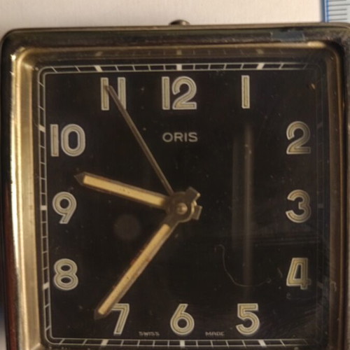 Oris Swiss Made analog table clock used