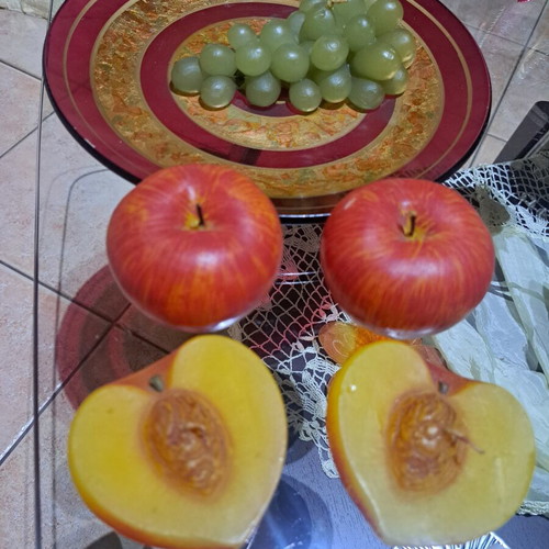 Decorative plate with wax fruit composition like new